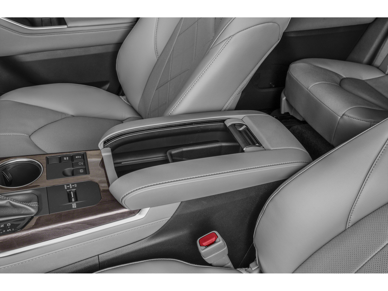 2023 Toyota Highlander Hybrid Platinum
