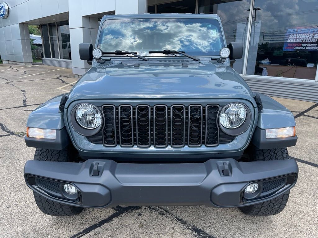 2024 Jeep Gladiator Sport