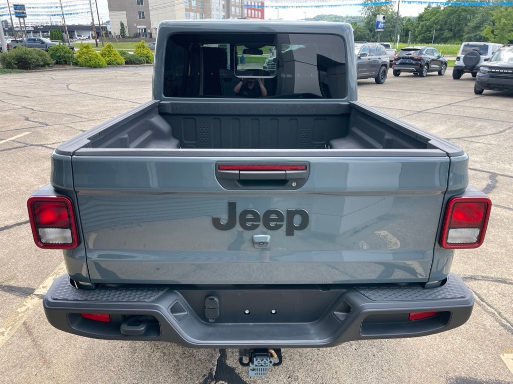 2024 Jeep Gladiator Sport