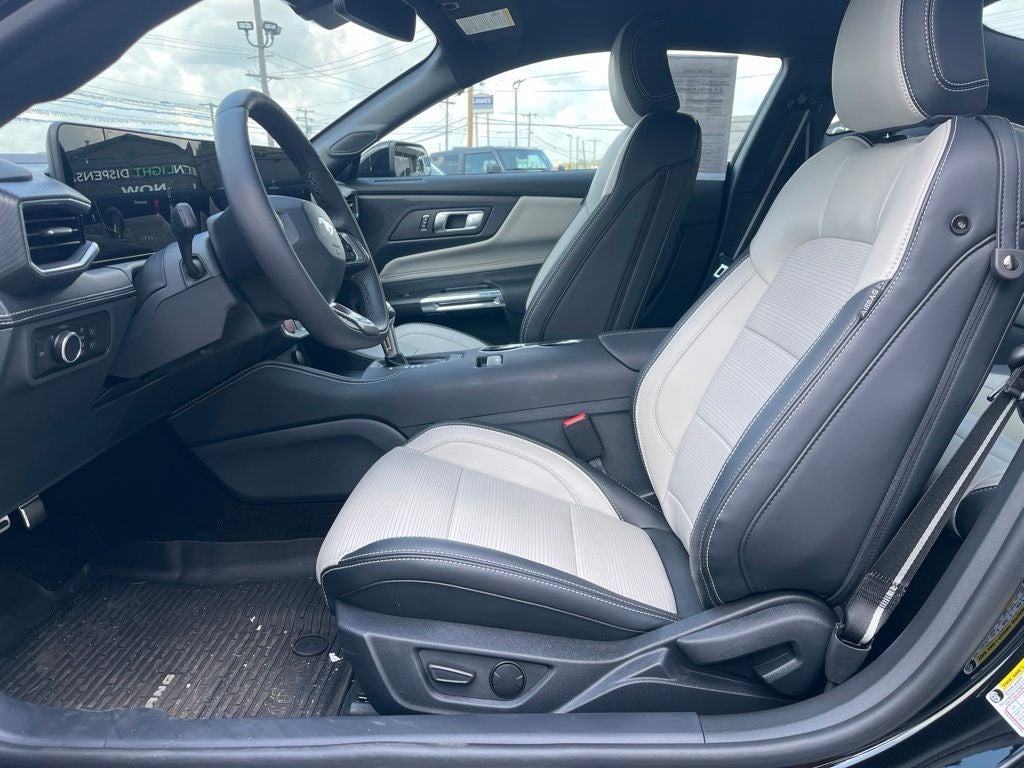 2025 Ford Mustang EcoBoost Premium