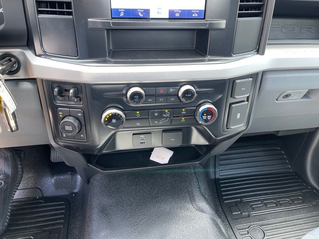 2026 Ford Chassis Cab F-350® XL