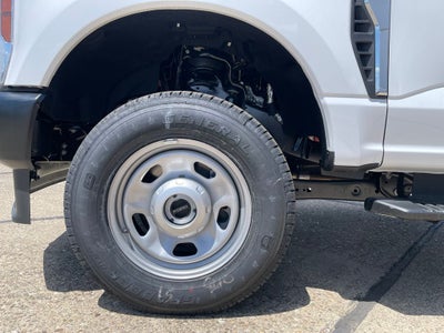 2026 Ford Chassis Cab F-350® XL