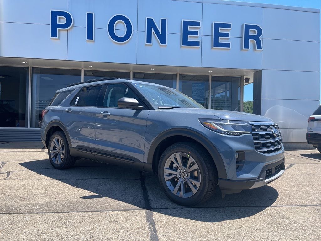 2026 Ford Explorer Active 4WD's photo