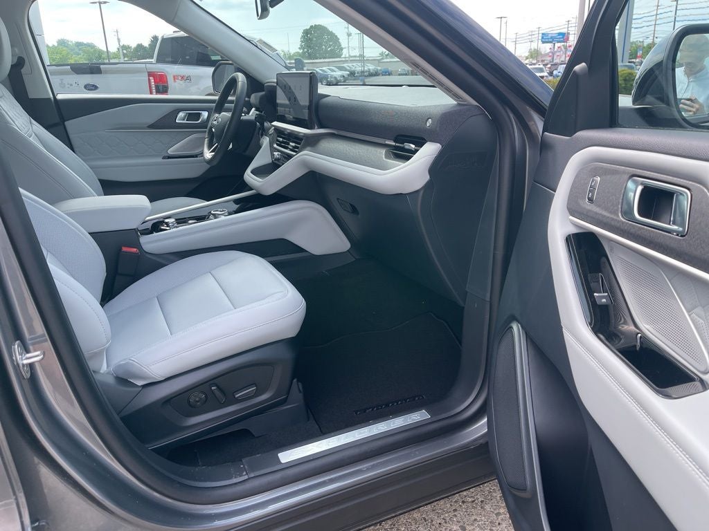 2026 Ford Explorer Platinum™