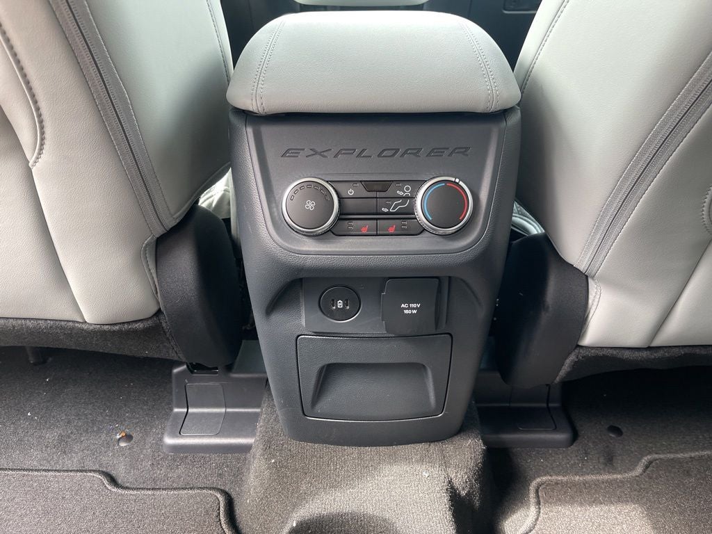 2026 Ford Explorer Platinum™