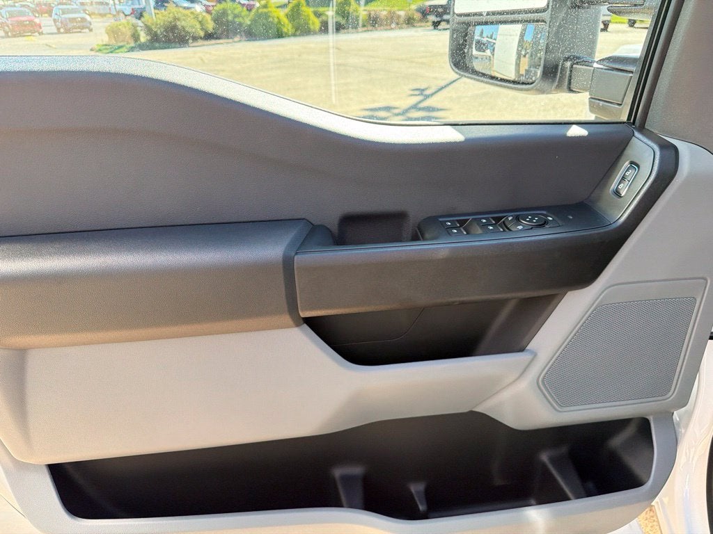 2027 Ford F-250SD XL