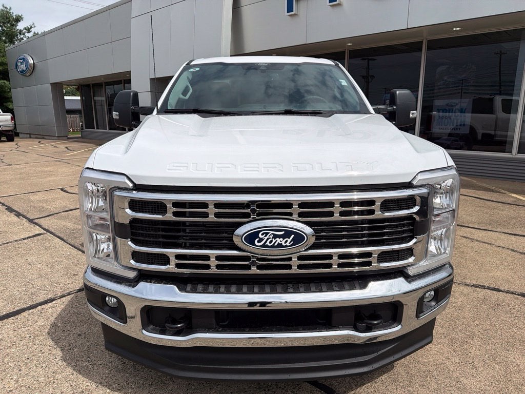 2027 Ford F-250SD XLT