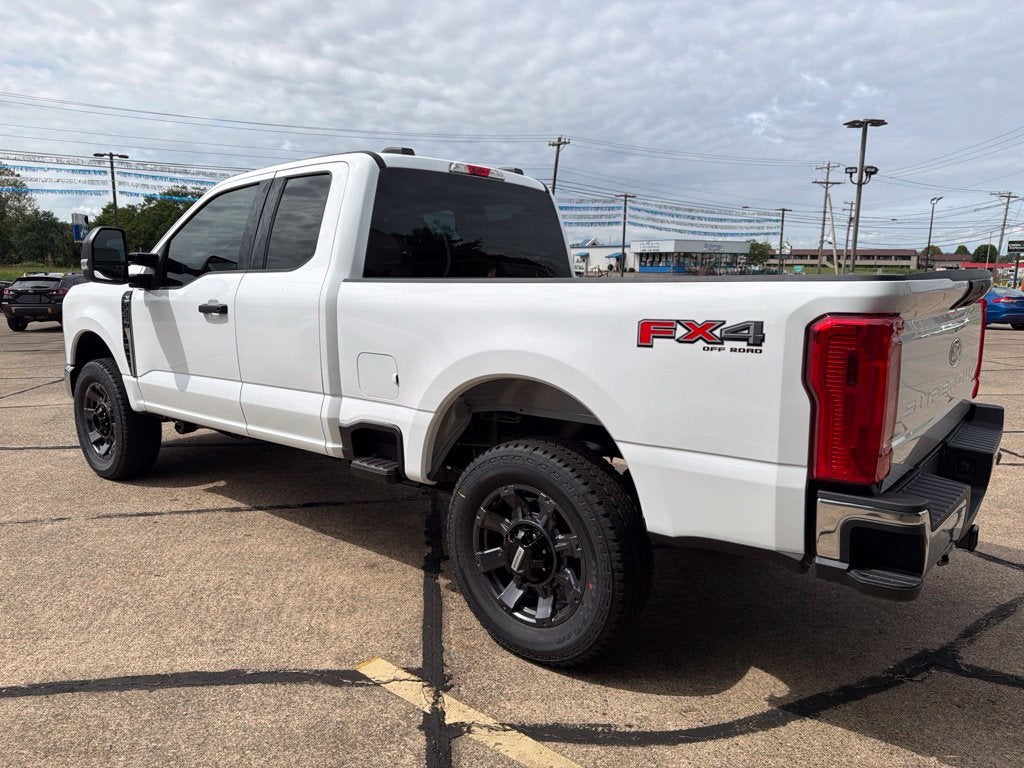 2027 Ford F-250SD XLT