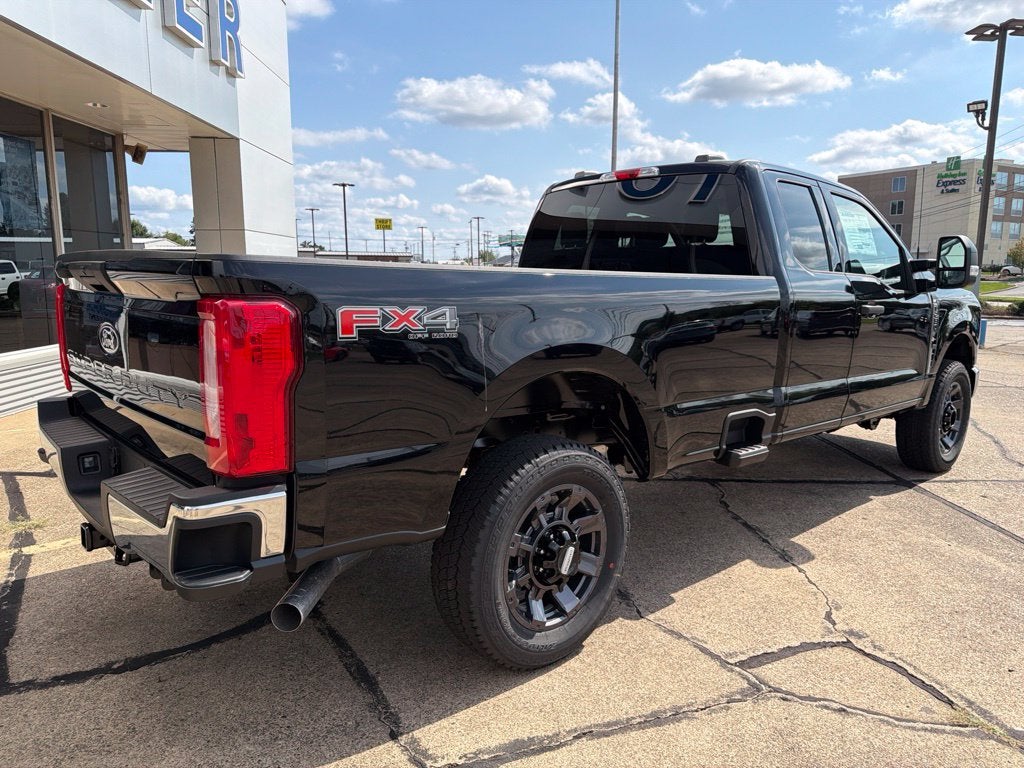 2027 Ford F-250SD XLT