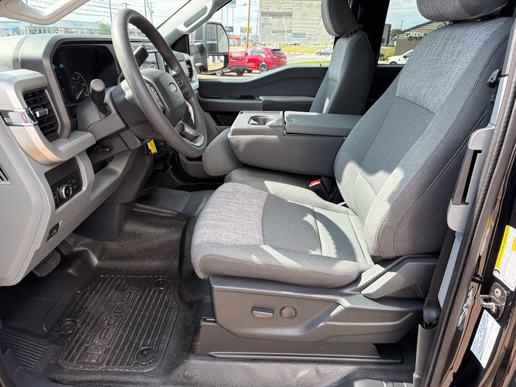 2027 Ford F-250SD XLT