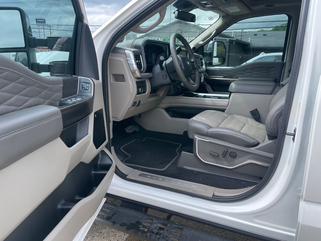 2026 Ford Super Duty F-250® Platinum®