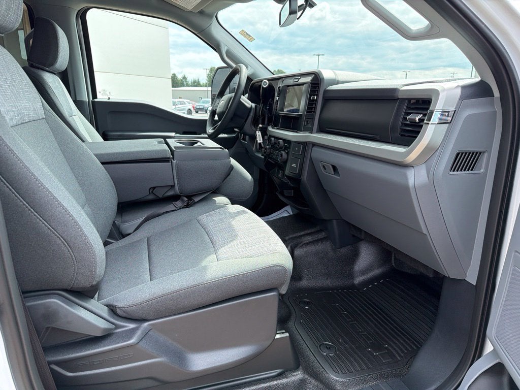 2027 Ford F-250SD XLT