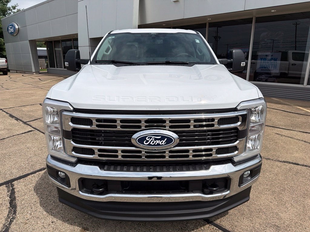 2027 Ford F-250SD XLT