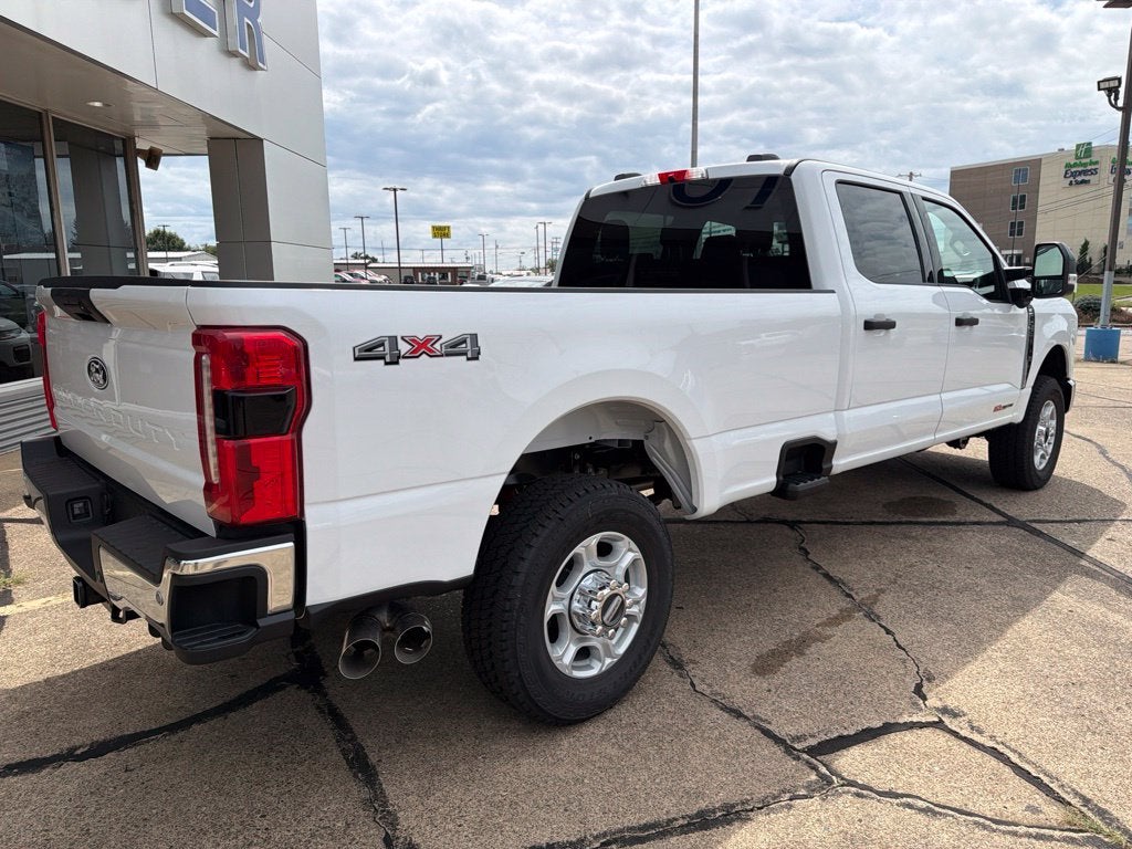 2027 Ford F-250SD XLT
