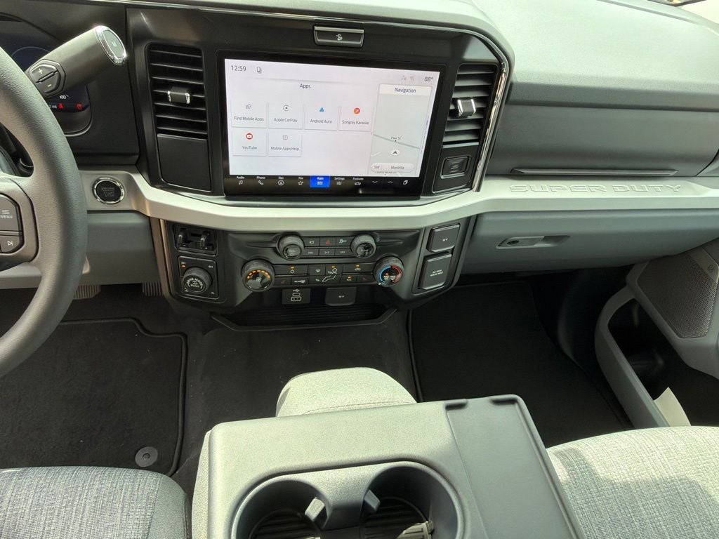 2027 Ford F-250SD XLT