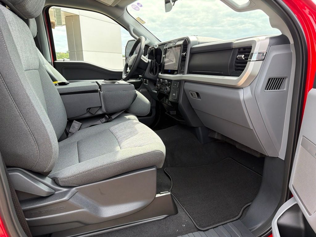 2027 Ford F-250SD XLT