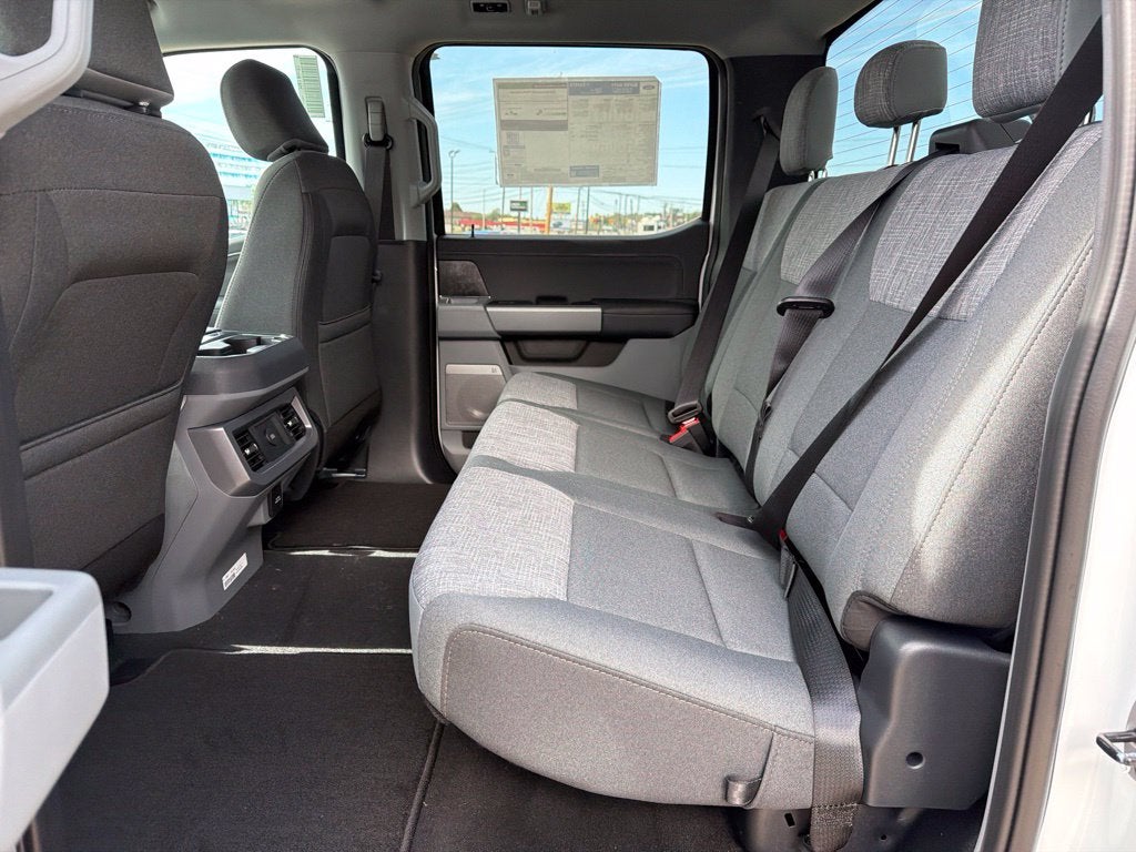 2027 Ford F-250SD XLT