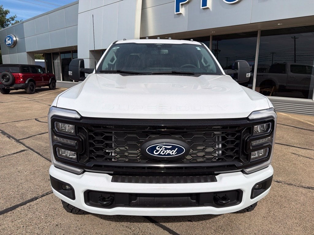 2027 Ford F-250SD XLT