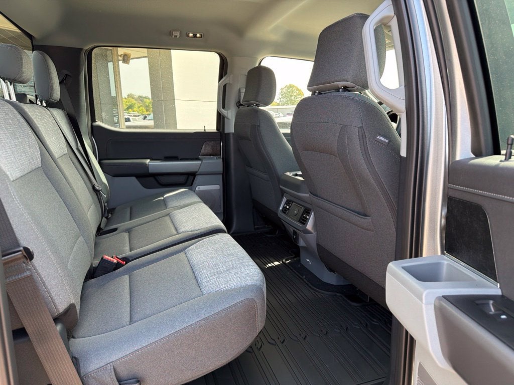 2027 Ford F-250SD XLT