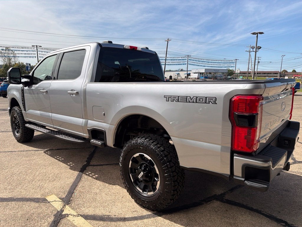 2027 Ford F-250SD XLT