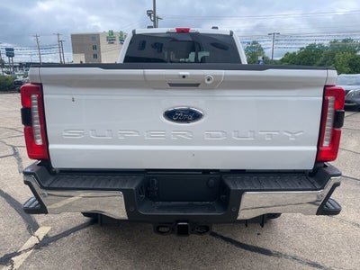 2026 Ford Super Duty F-350® Lariat®