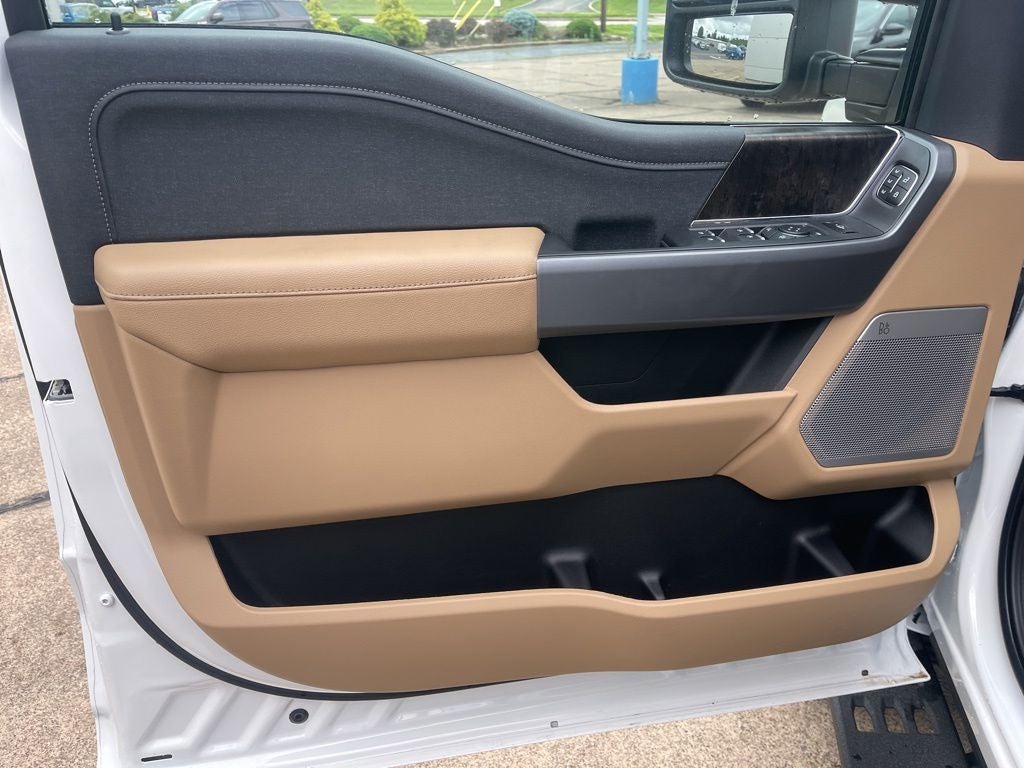 2026 Ford Super Duty F-350® Lariat®