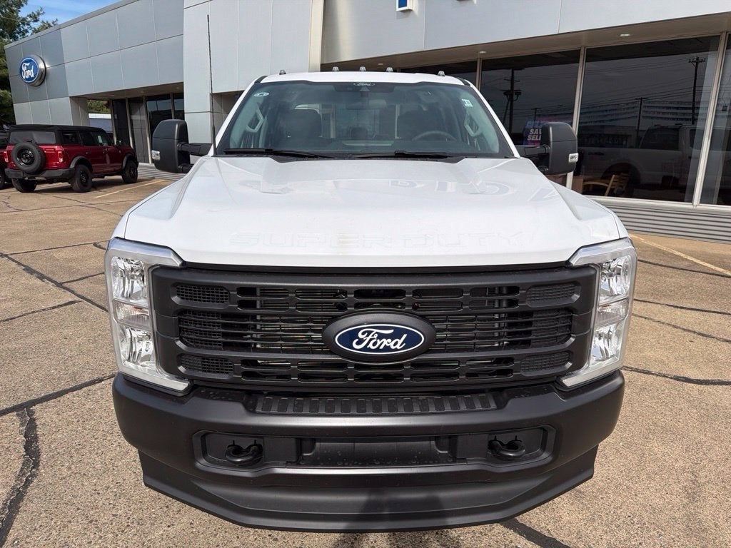 2027 Ford F-350SD XL