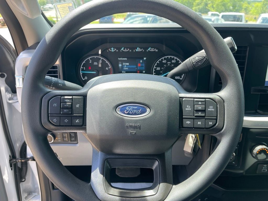 2026 Ford Super Duty F-350® XLT