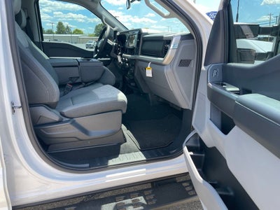 2026 Ford Super Duty F-350® XLT