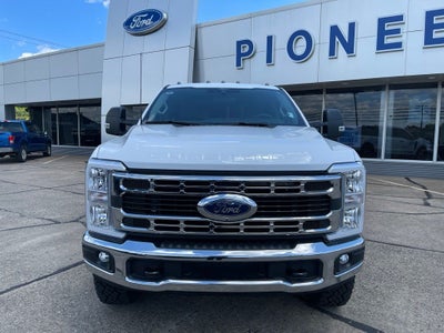 2026 Ford Super Duty F-350® XLT