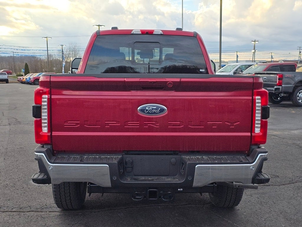 2026 Ford F-350SD Lariat