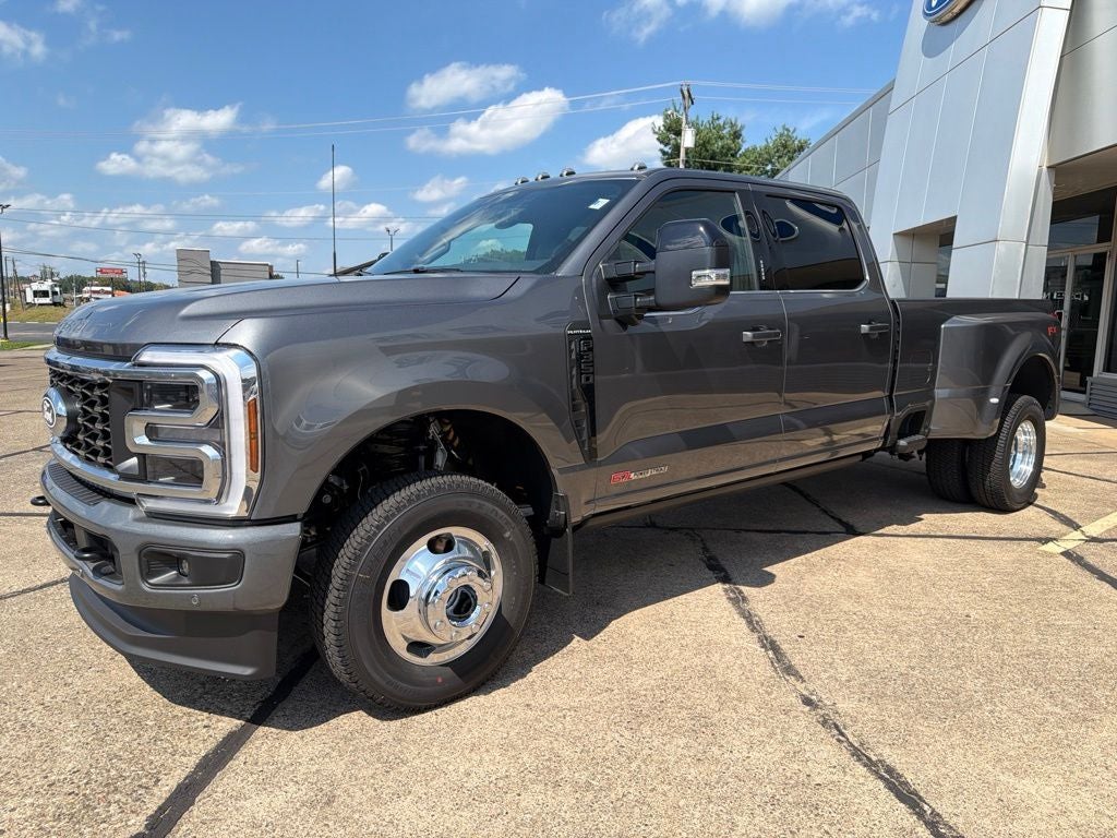 2027 Ford F-350SD DRW