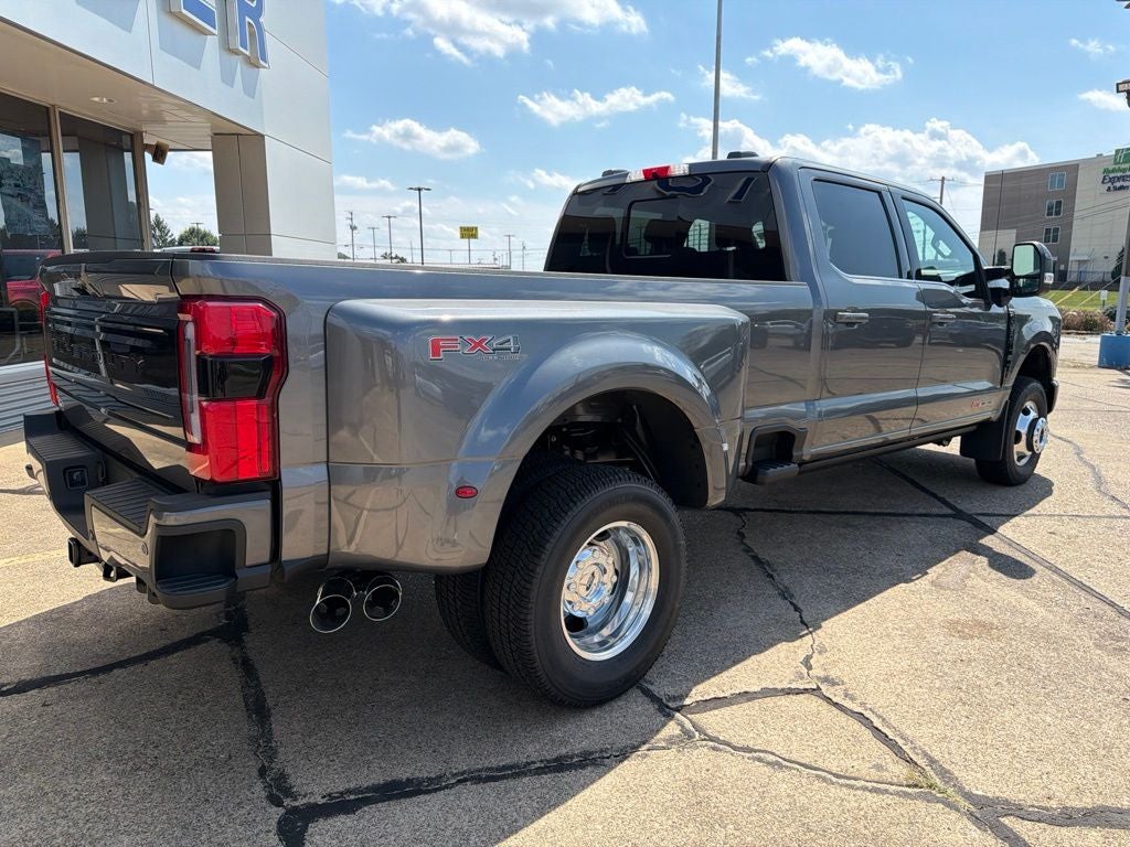 2027 Ford F-350SD DRW