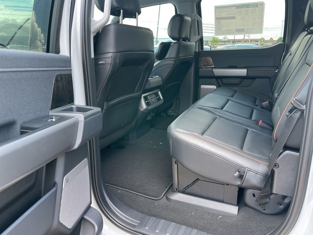 2026 Ford Super Duty F-350® Lariat®