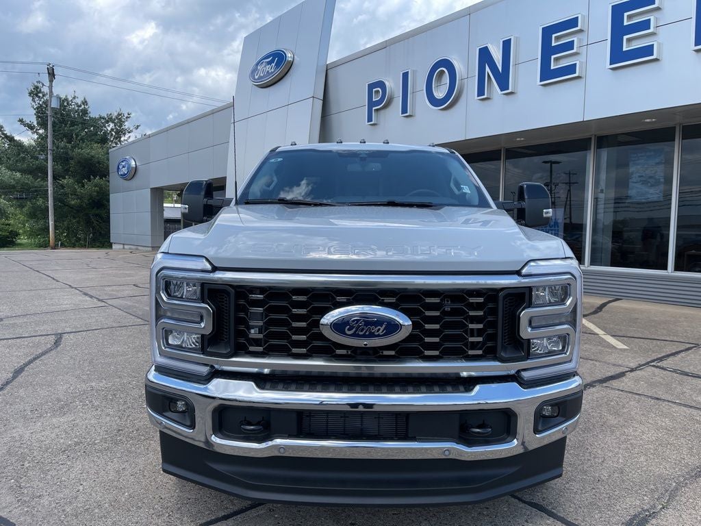 2026 Ford Super Duty F-350® Lariat®