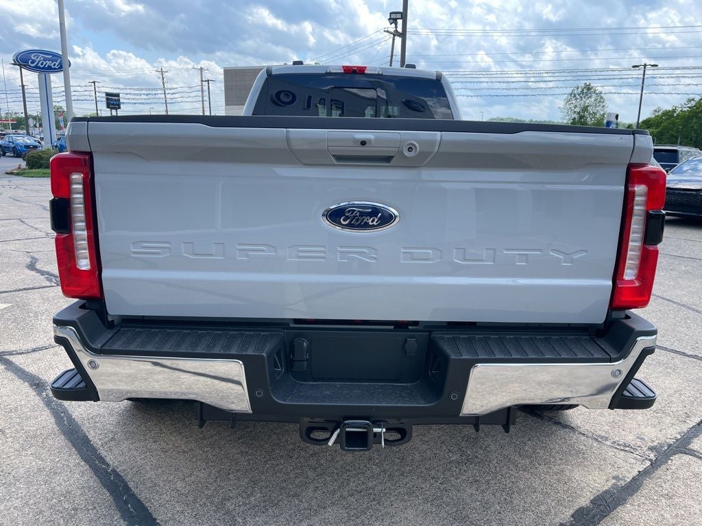 2026 Ford Super Duty F-350® Lariat®