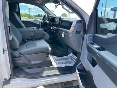 2026 Ford Super Duty F-350® XLT
