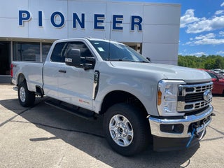 2026 Ford Super Duty F-350® XLT