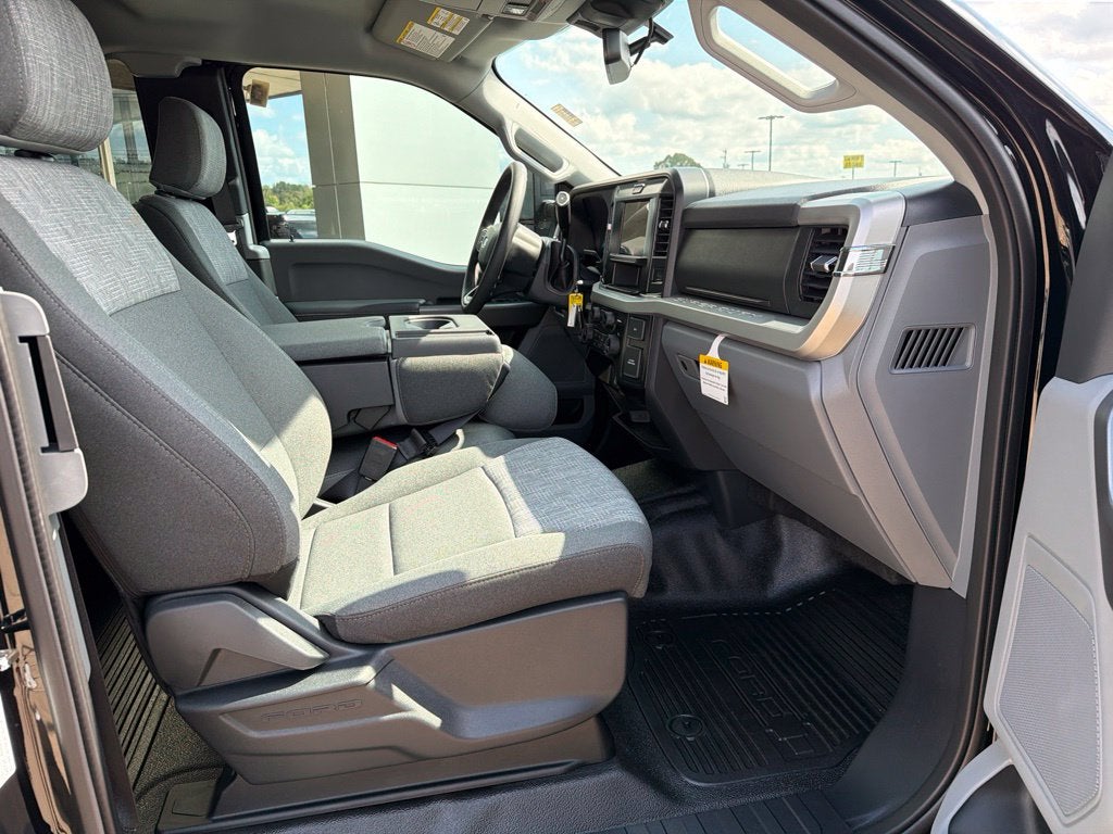 2027 Ford F-350SD XLT