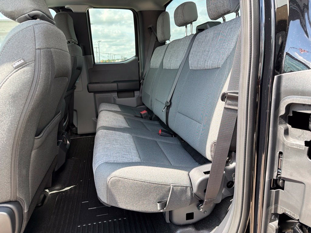 2027 Ford F-350SD XLT