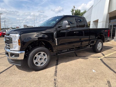 2027 Ford F-350SD XLT