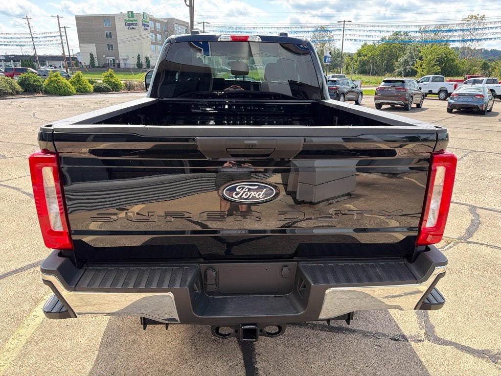 2027 Ford F-350SD XLT