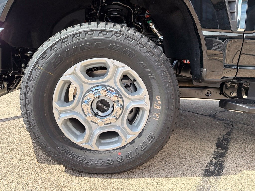 2027 Ford F-350SD XLT