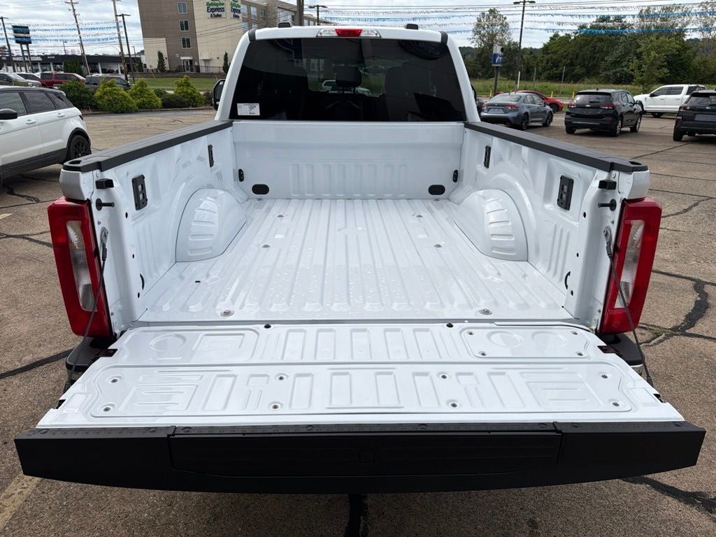 2027 Ford F-350SD XLT
