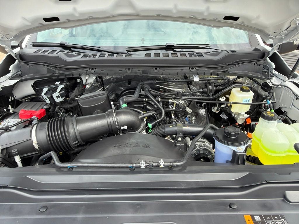 2027 Ford F-350SD XLT