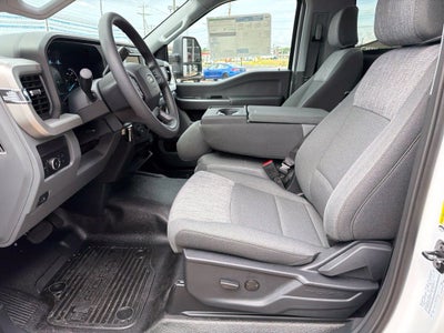 2027 Ford F-350SD XLT