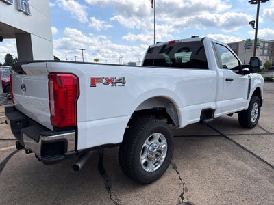 2027 Ford F-350SD XLT