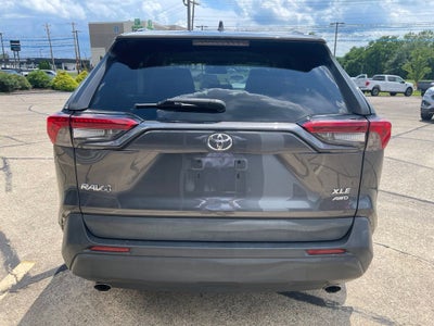 2020 Toyota RAV4 XLE