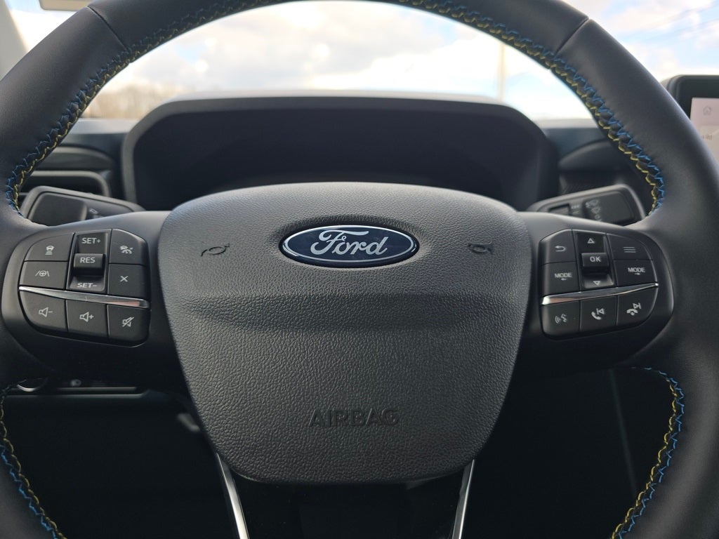 2026 Ford Maverick Lobo High