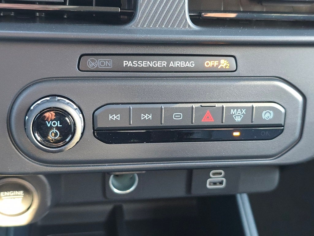 2026 Ford Maverick Lobo Standard